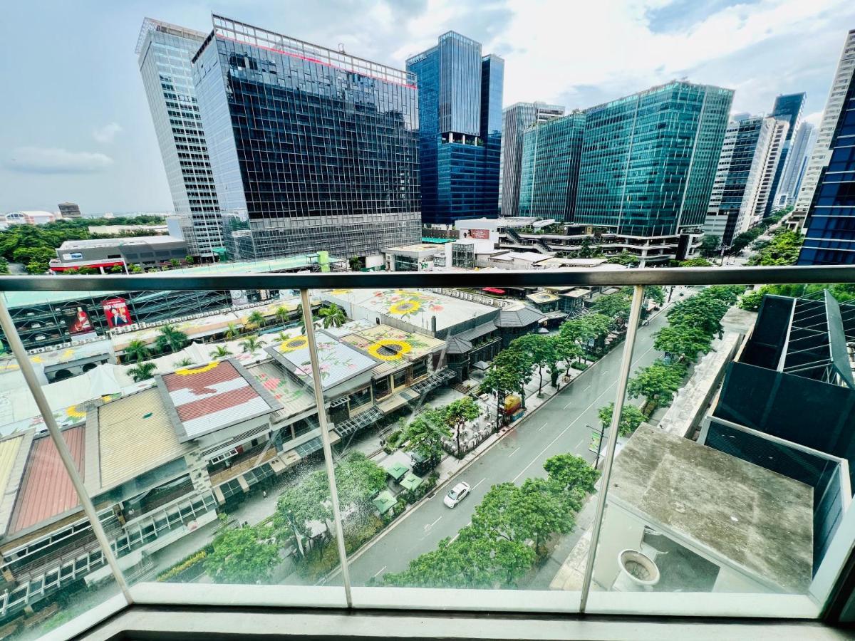 Bgc Luxury Condo - Balcony, Pool, Wi-Fi, City View - Suite 8 Manilla Buitenkant foto